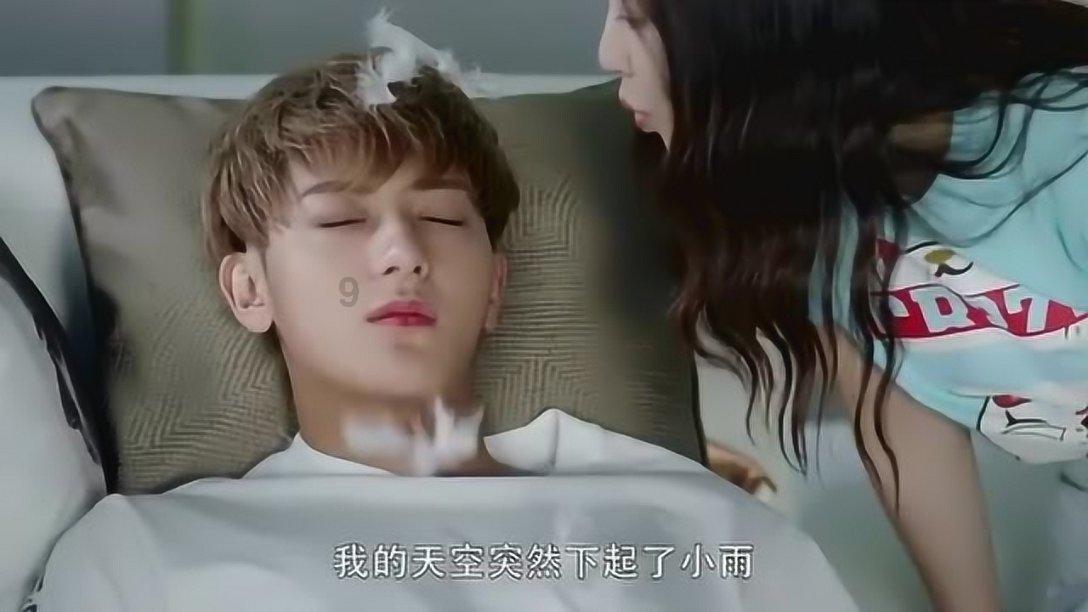 破防了！女儿结婚当天跪谢父母养育之恩，爸爸瞬间泪崩起身离开